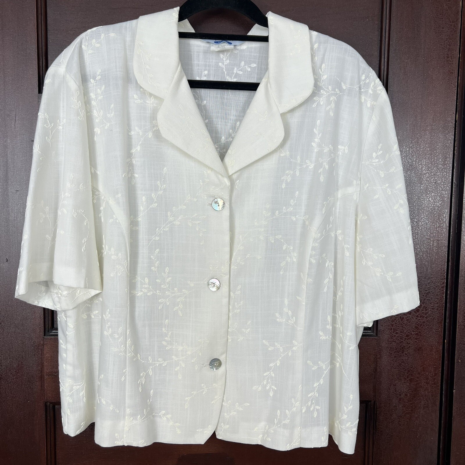 Linen Look Skirt Suit Woman’s 1X White Embroidered Flowers Usa Made VTG Retro