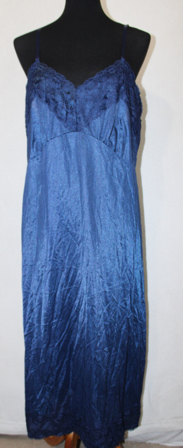 NOS Vtg Velrose Nylon Full Slip Lingerie 40 Lace Dark Blue USA Adjustable straps