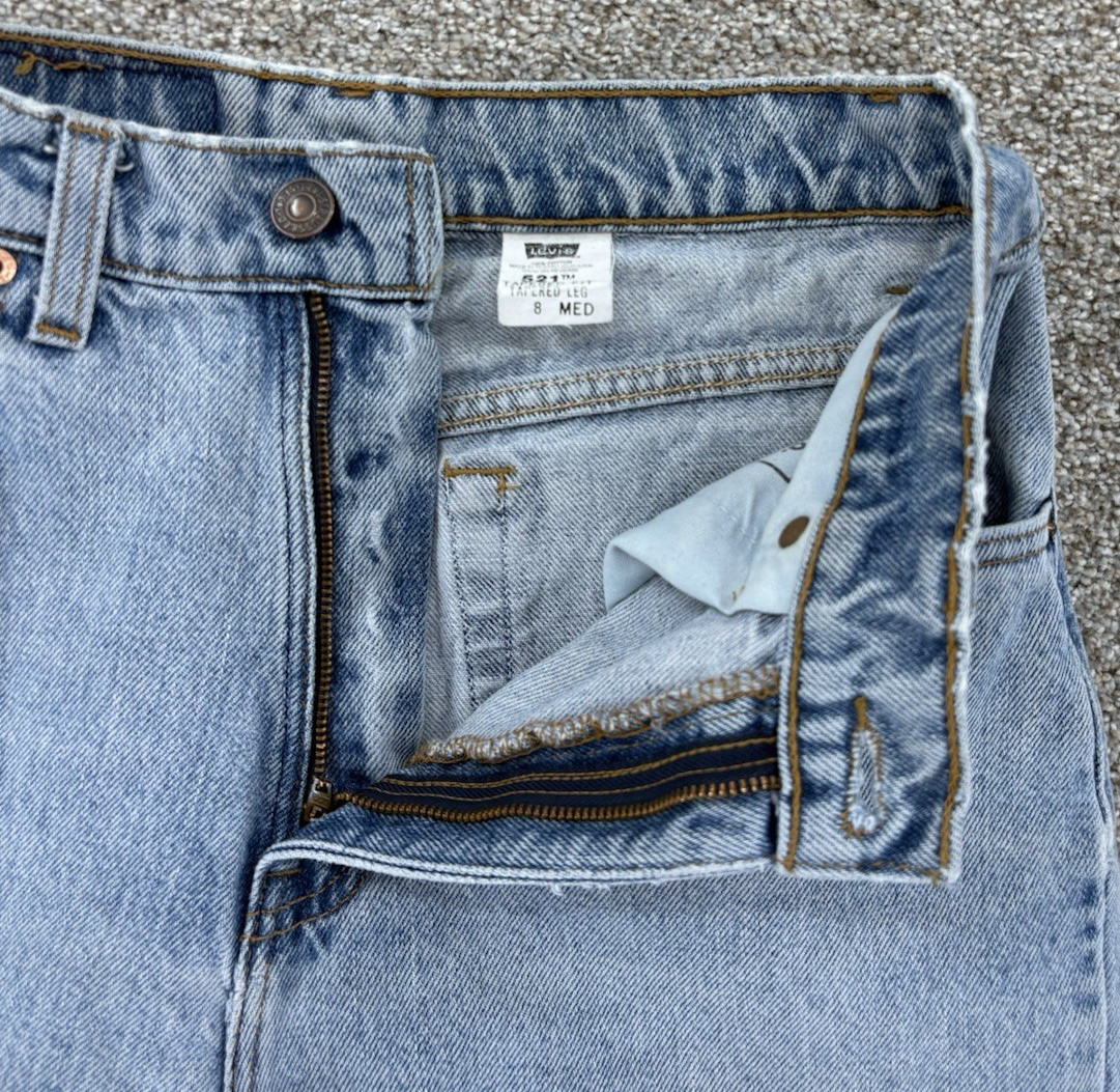 Vintage ’96 Levi’s 521 Tapered Fit Jeans Women’s 8 (26×29) Blue Distressed USA