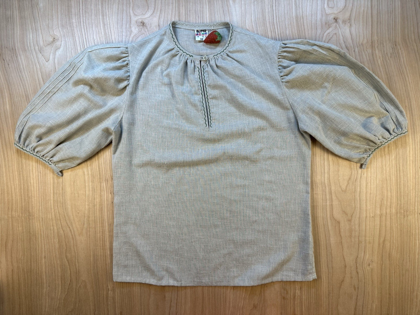 vintage 80’s ELHO puff sleeve POP-OVER blouse SIZE MEDIUM hippy LANDGIRL