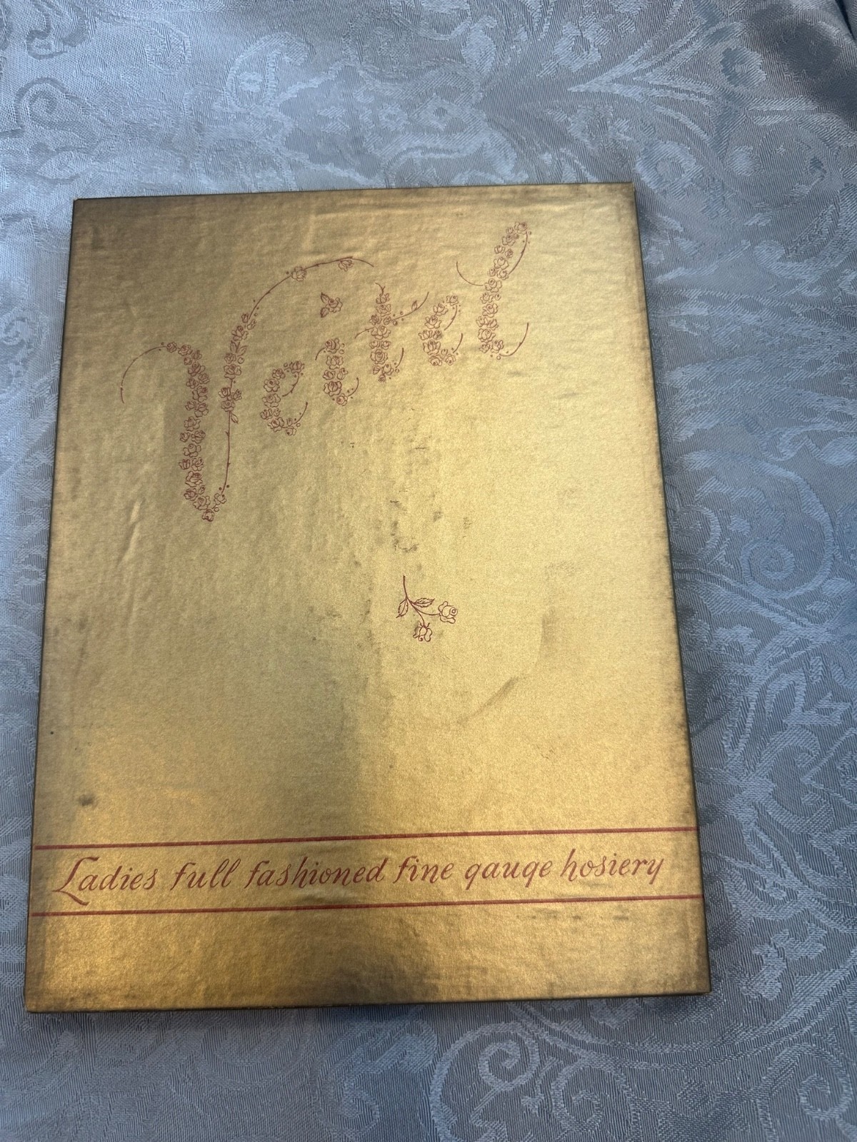 Vintage Veitel Box w/ 3 Pairs Cuban Heel Back Seam Stockings Invitation 9 1/2