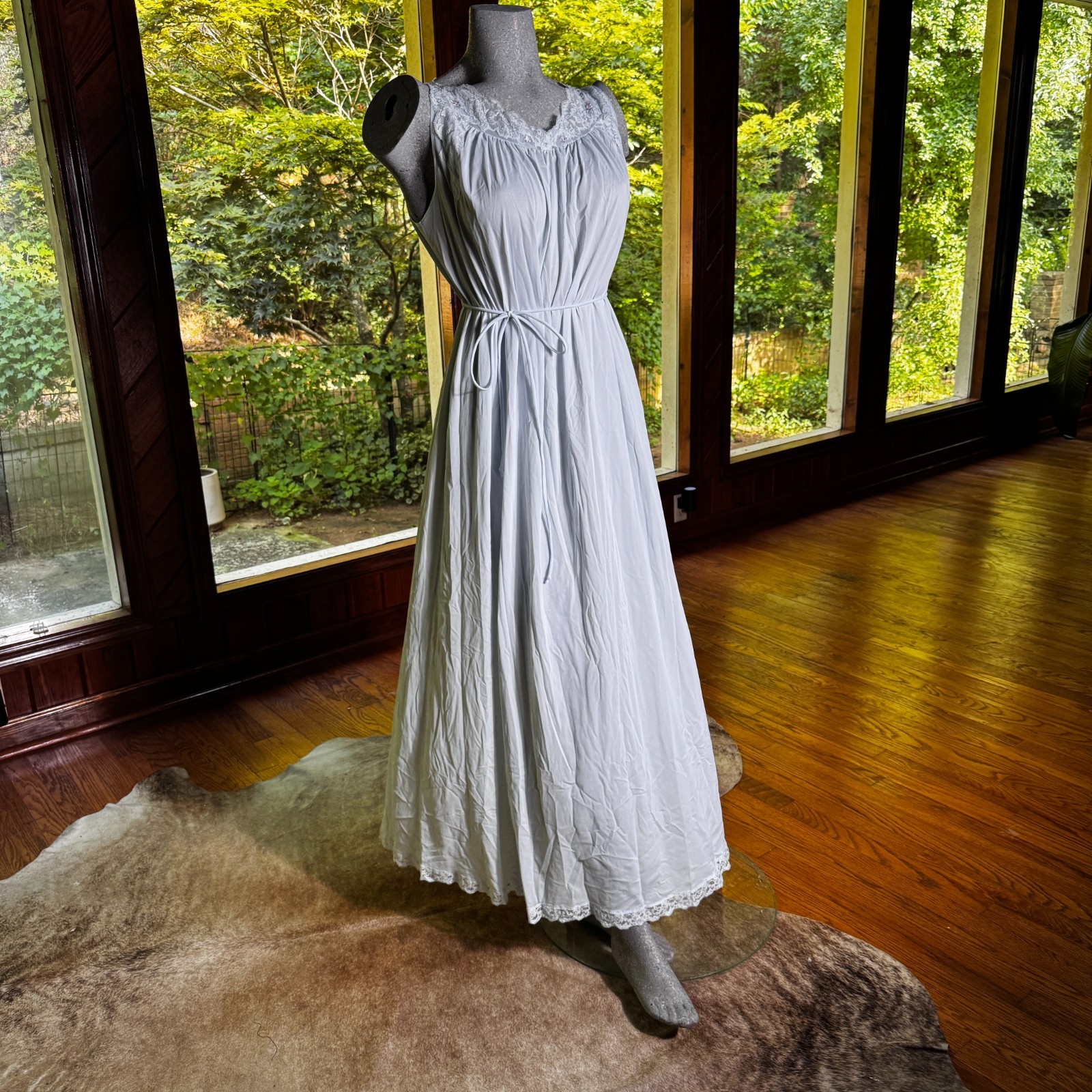 Vintage 60s Shadowline Nightgown Nylon Lace Trim Rosettes USA Blue Women’s Large