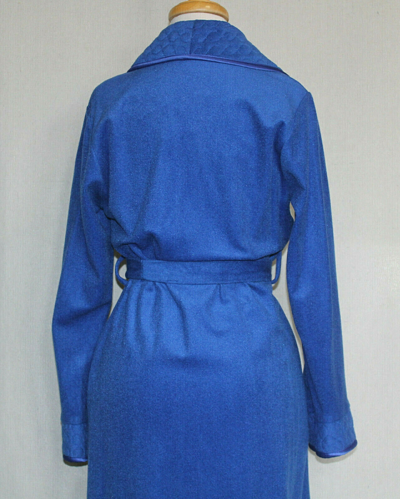 Vintage GERRY Acetate Velour BUE Bathrobe w Embossed Design Trim Size Petite Exc