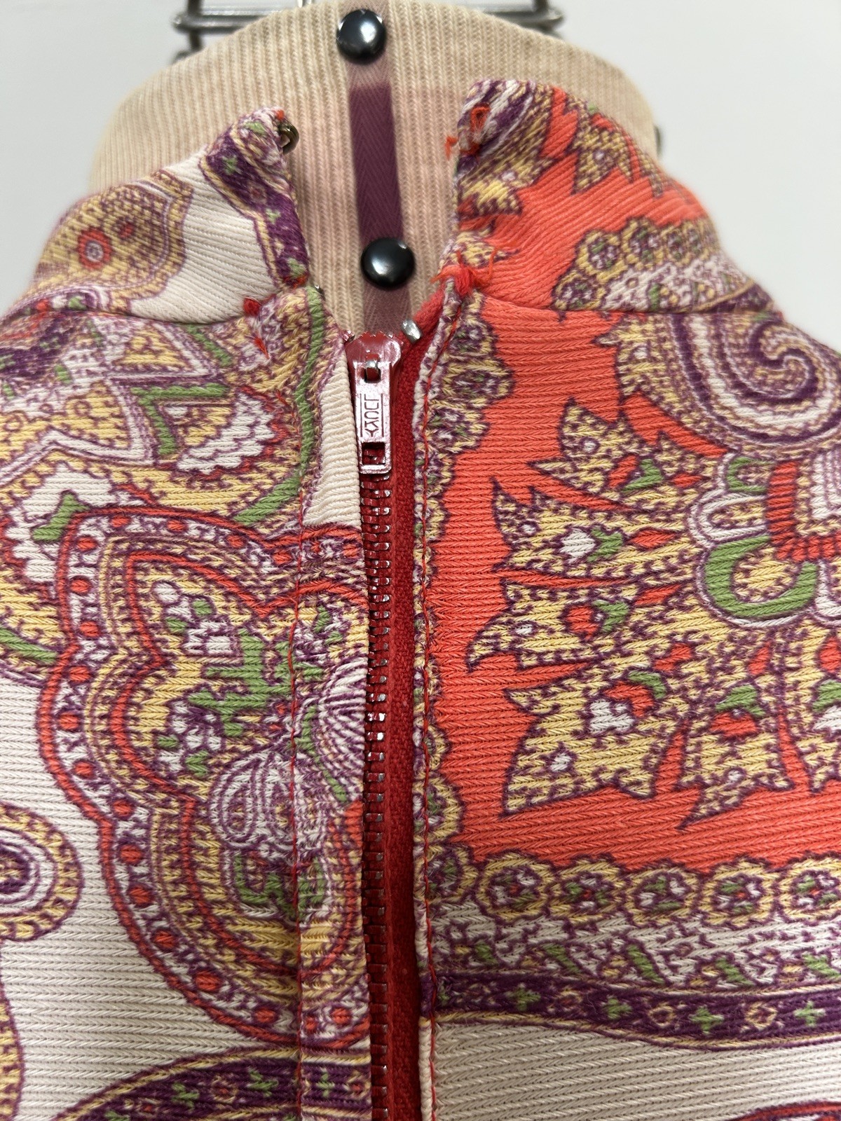 Vintage 60s/70s Handmade Paisley Long Sleeve Dress w Keyhole Neckline Size XS