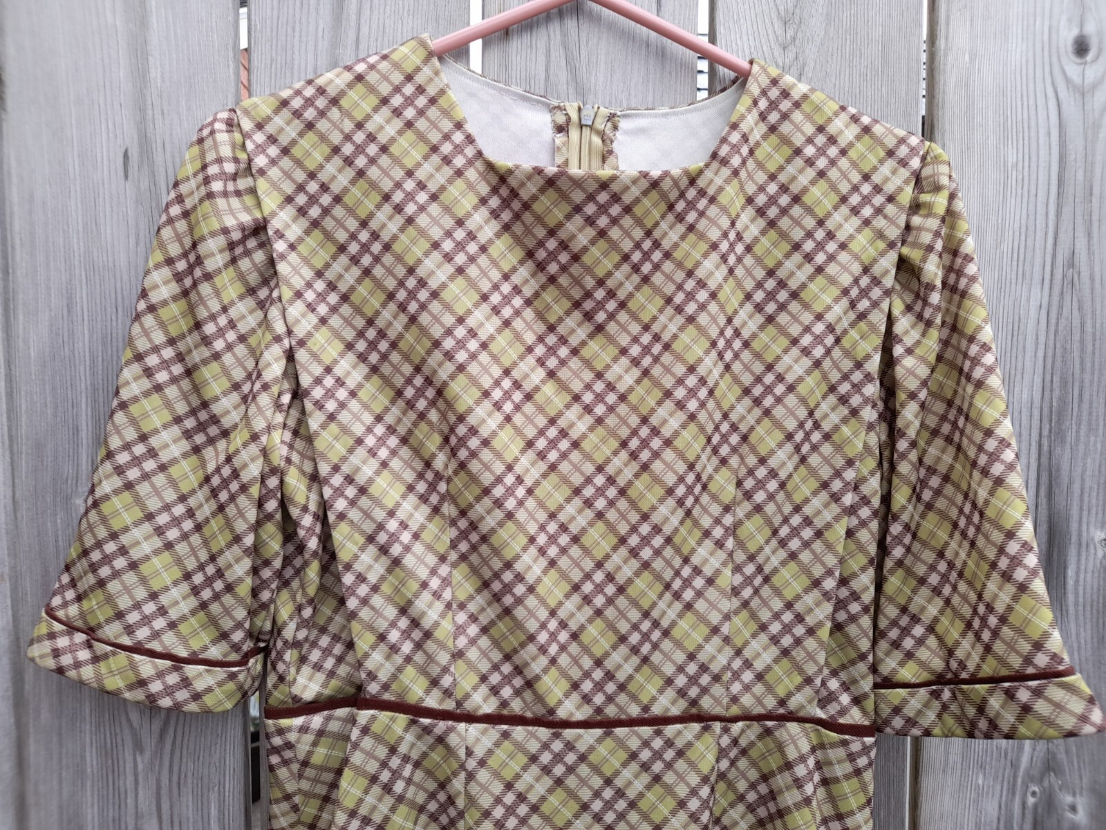 Amish Mennonite Cape Dress 36″ Bust 29.5″ Waist Retro 90s Green Brown Plaid