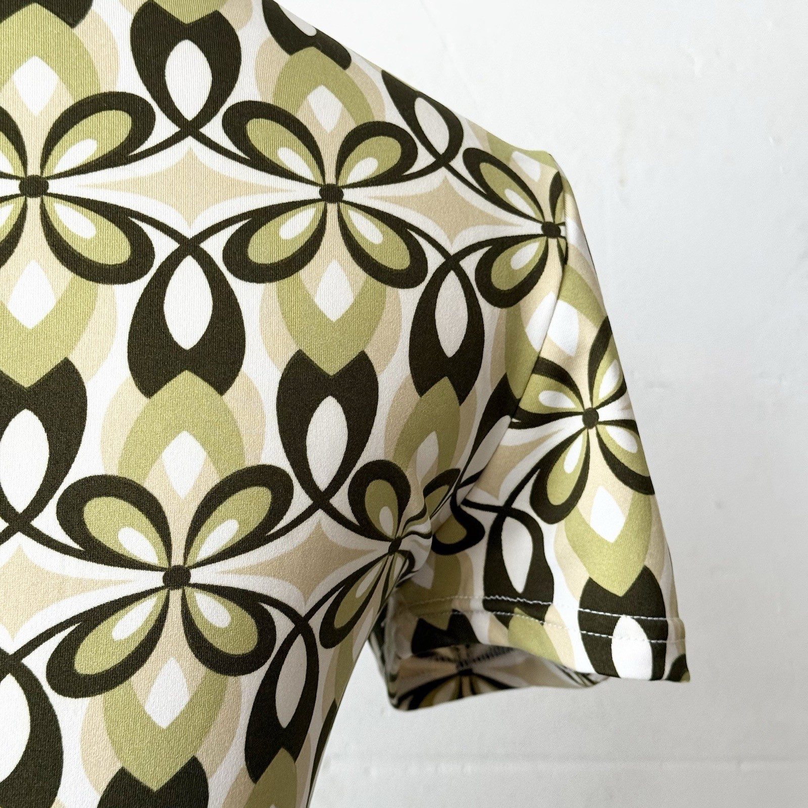 Y2K Does 1970’s Psychedelic Floral Print Shirt Dress • S