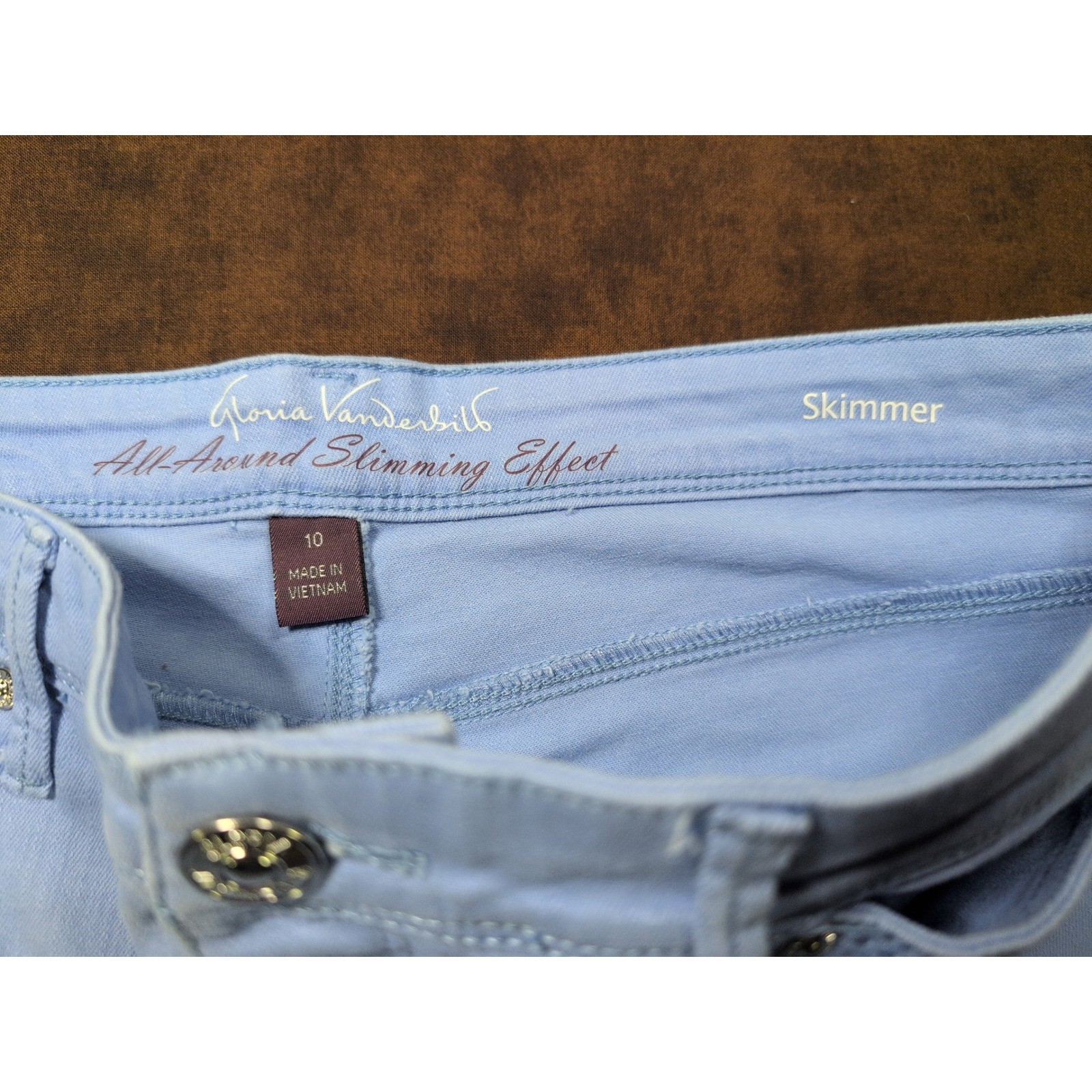 Gloria Vanderbilt Periwinkle Blue Slimming Effect Skimmer Capri Pants Womens 10