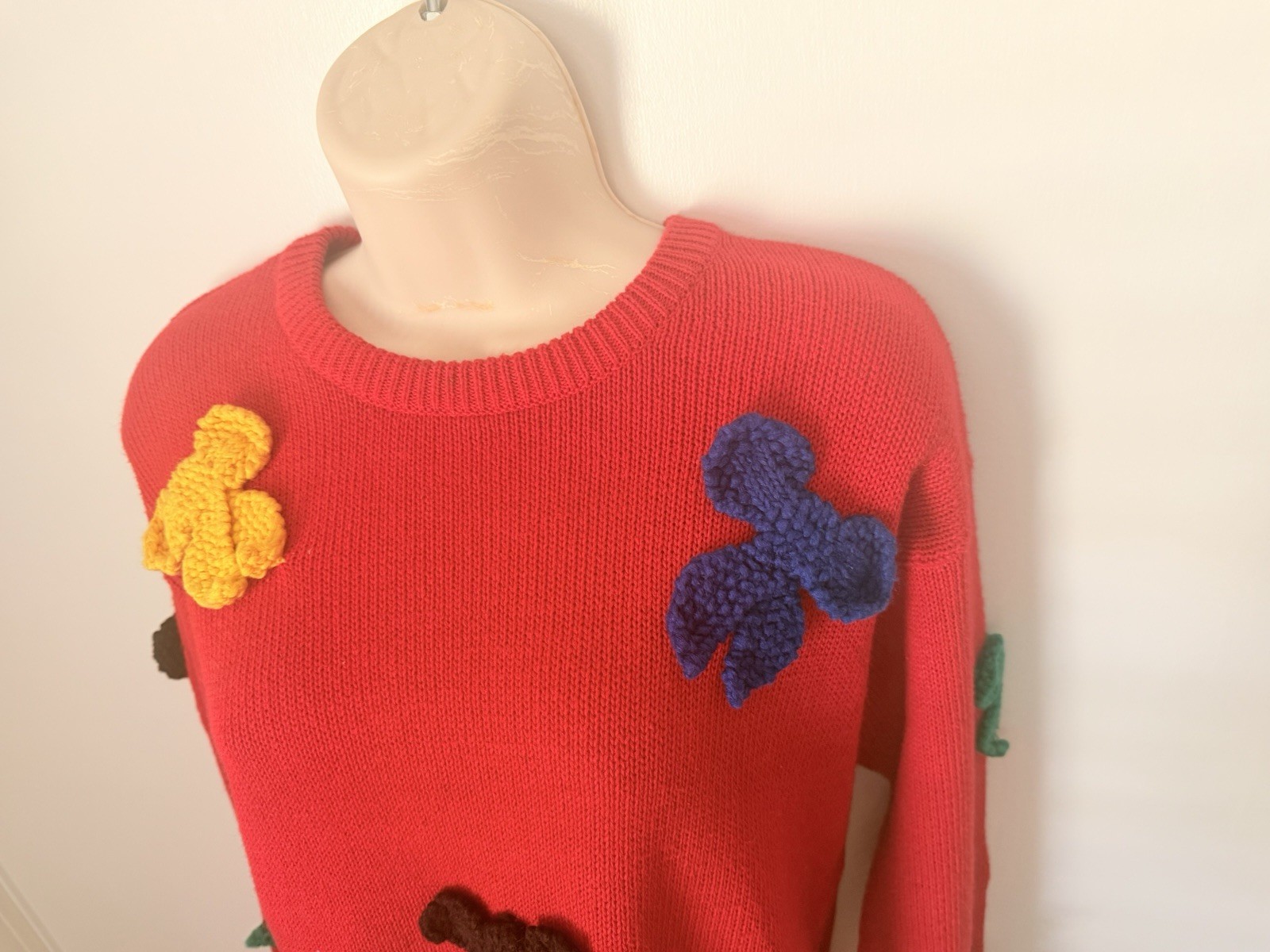 I.B. Diffusion Red Knit Sweater Floral Applique Boho Pullover M Rainbow Bowties