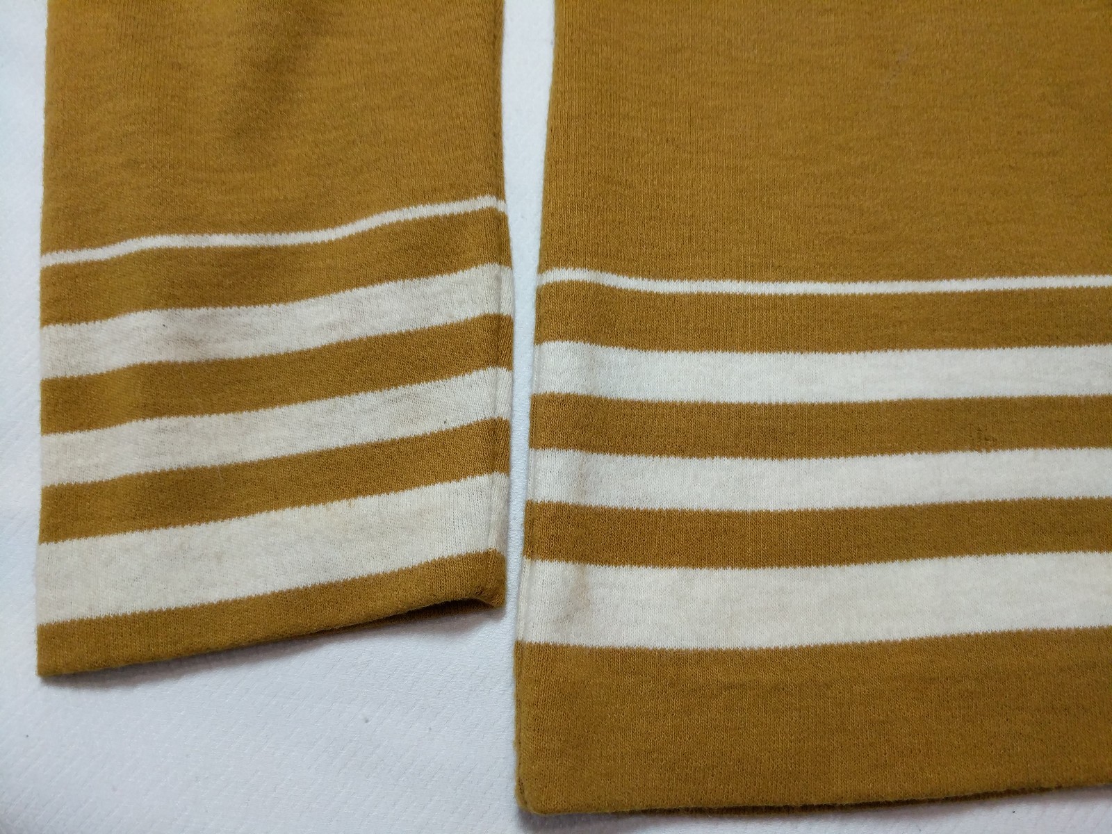 Vintage Aileen Sweater Top Skirt Set Size L 100% Orlon Acrylic Olive, Red, White