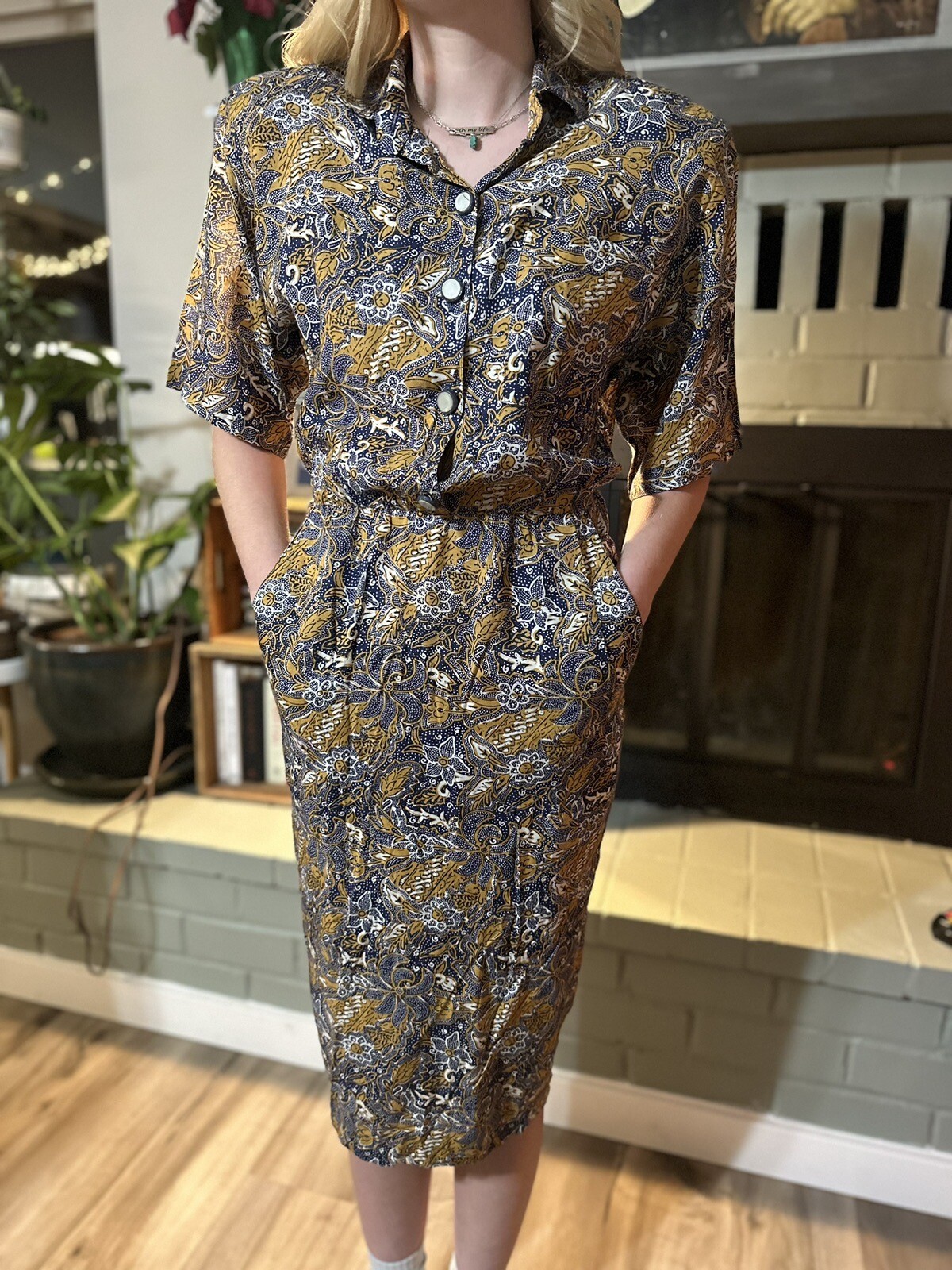 Vintage 80s Does 40s Hearts Midi Wiggle Pencil Dress Rayon Navy Gold Size 4 Or 6