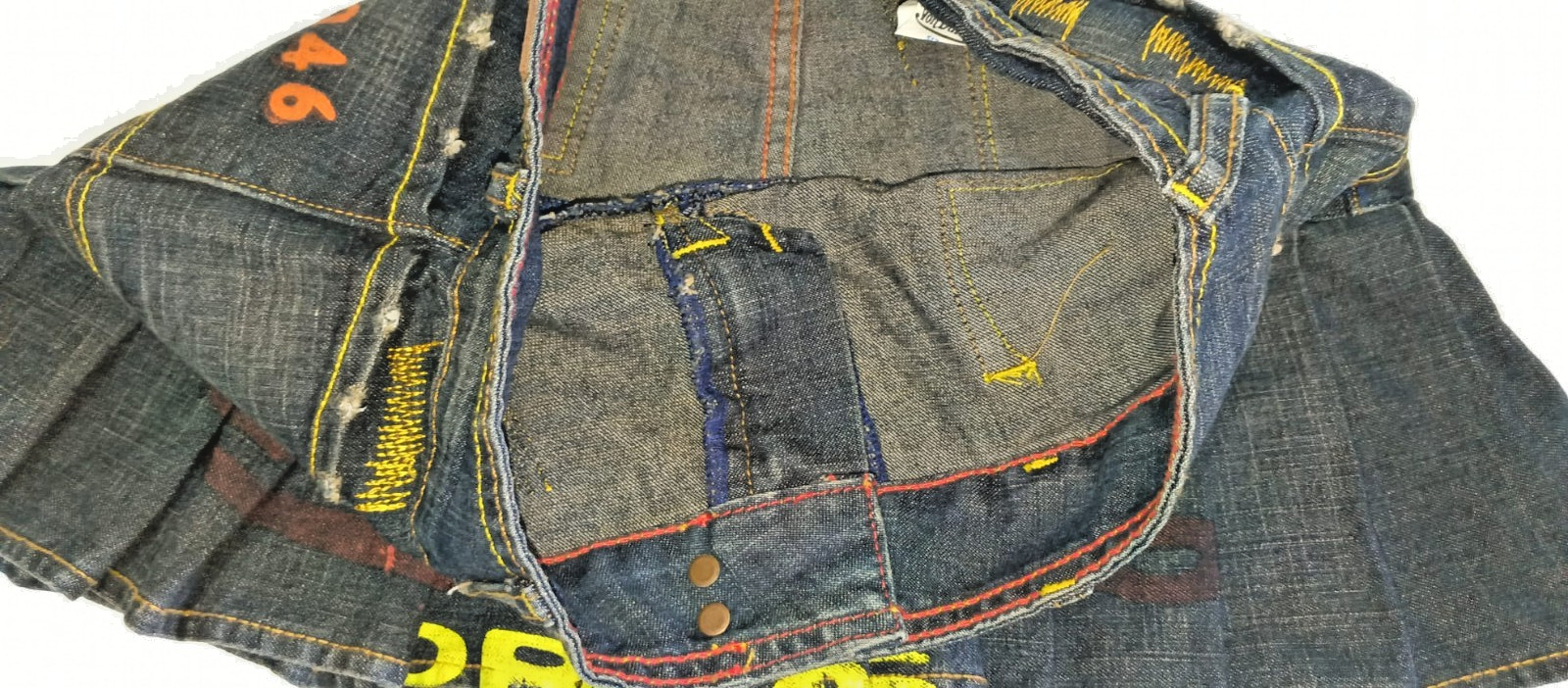Y2K Vintage Von Dutch Mini Skirt with Pleating and Print