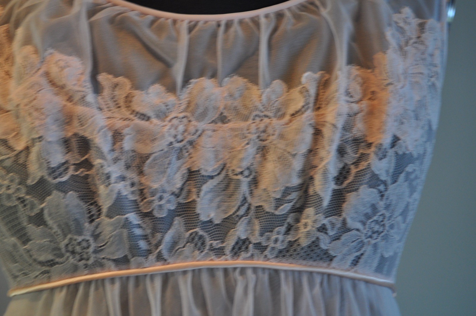 Vintage Vanity Fair 2 piece Peignoir Set Sz 32 Pink Double Layer Chiffon