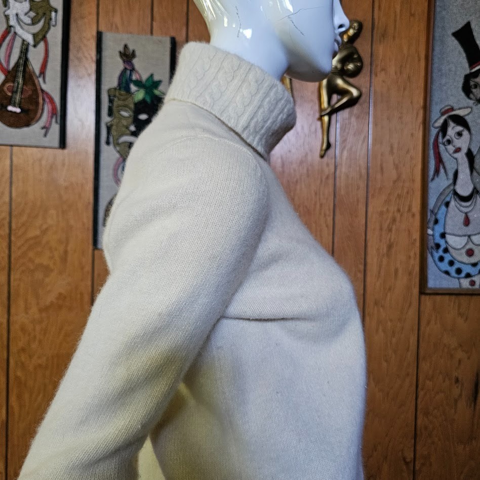 Vintage 90s Preppy Ralph Lauren Merino Cashmere Rabbit Hair Cable Knit Sweater M