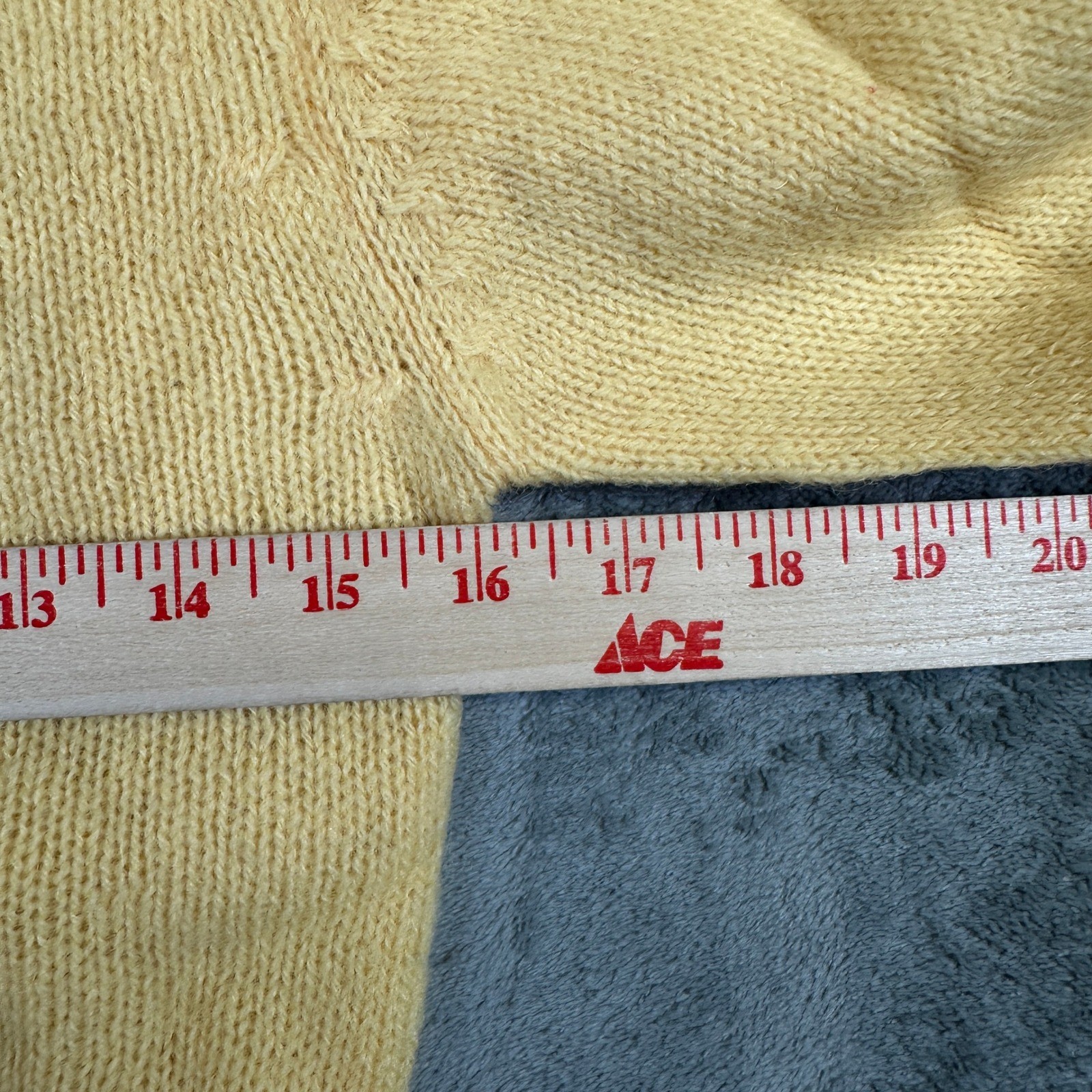Vintage Crazy Horse Shetlander Yellow 100% Shetland Wool Crewneck Sweater HK72