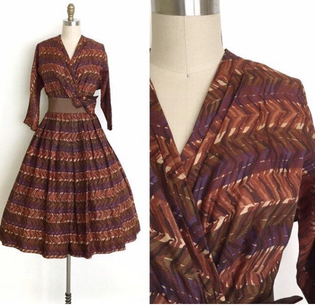 Vintage Vtg 1950s 50s Chevron Striped Dress. 29/30 Inch Waist