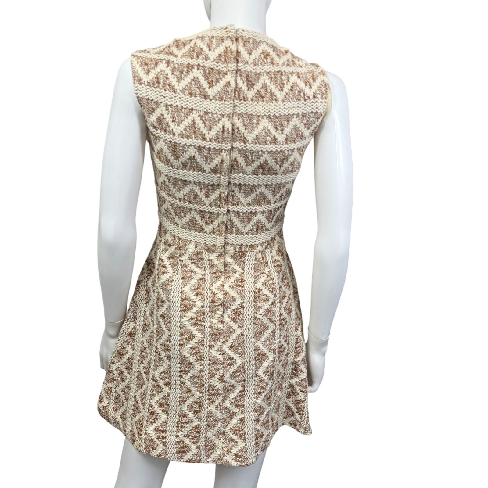 Vintage Sleeveless Button-Up Dress Sz Small Brown & Cream Woven Chevron Pattern