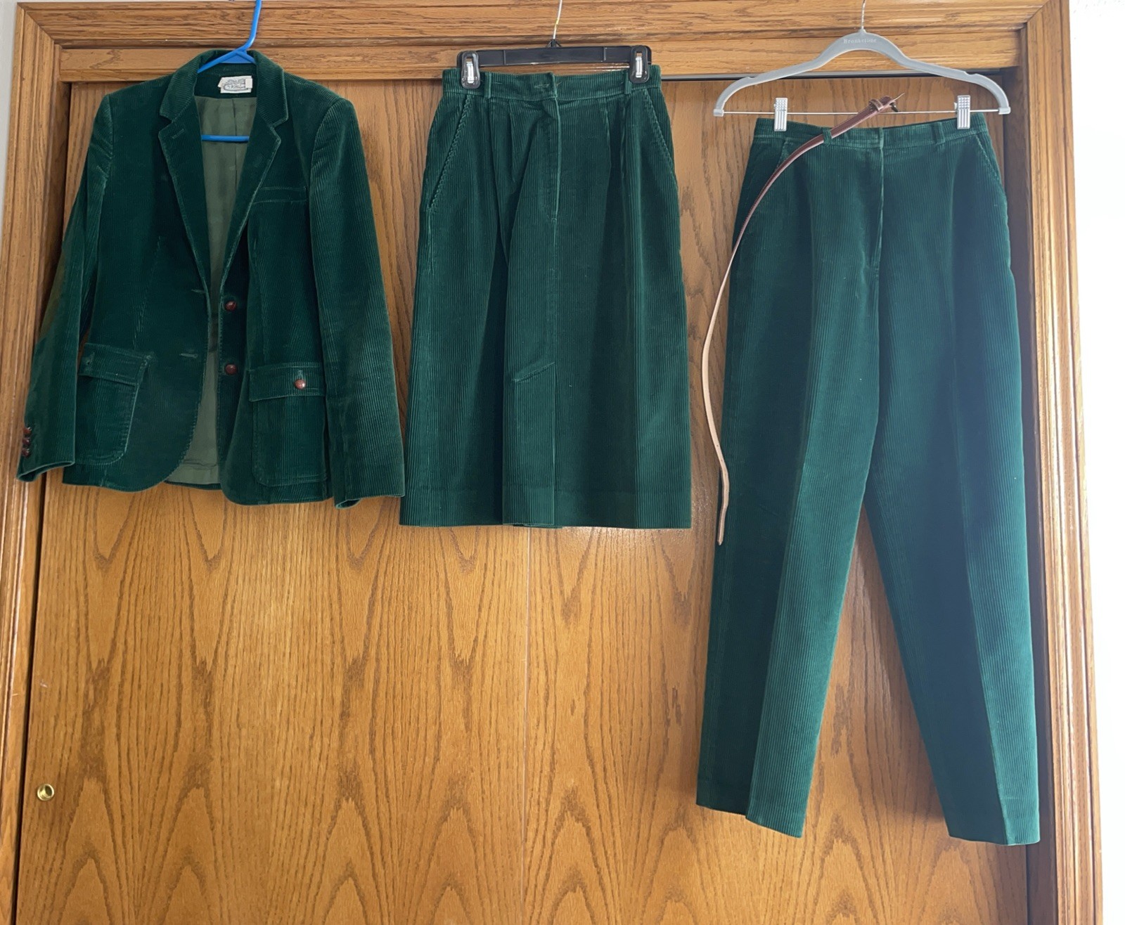 Vintage The Villager 3 Piece Women’s Suit Size 8 Green Long Sleeve, Corduroy