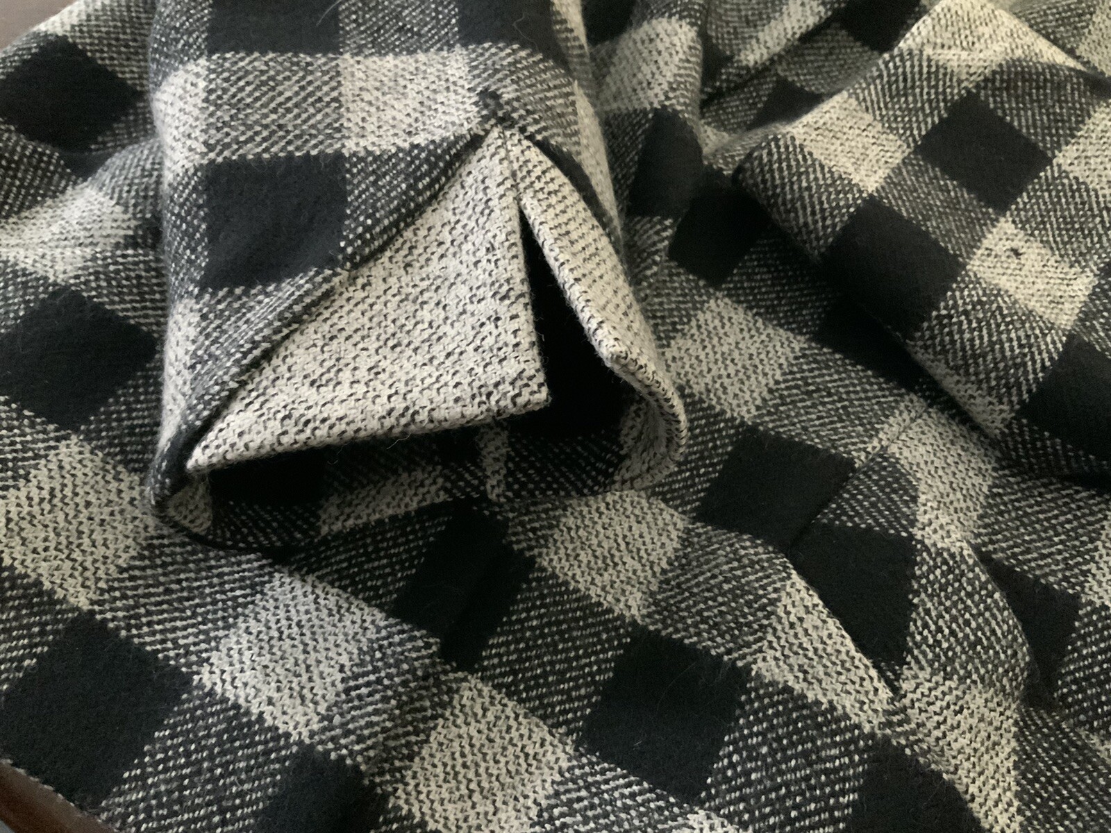 Louis Feraud Vintage Skirt Suit 8 Black, Gray and White lg check Beautiful.
