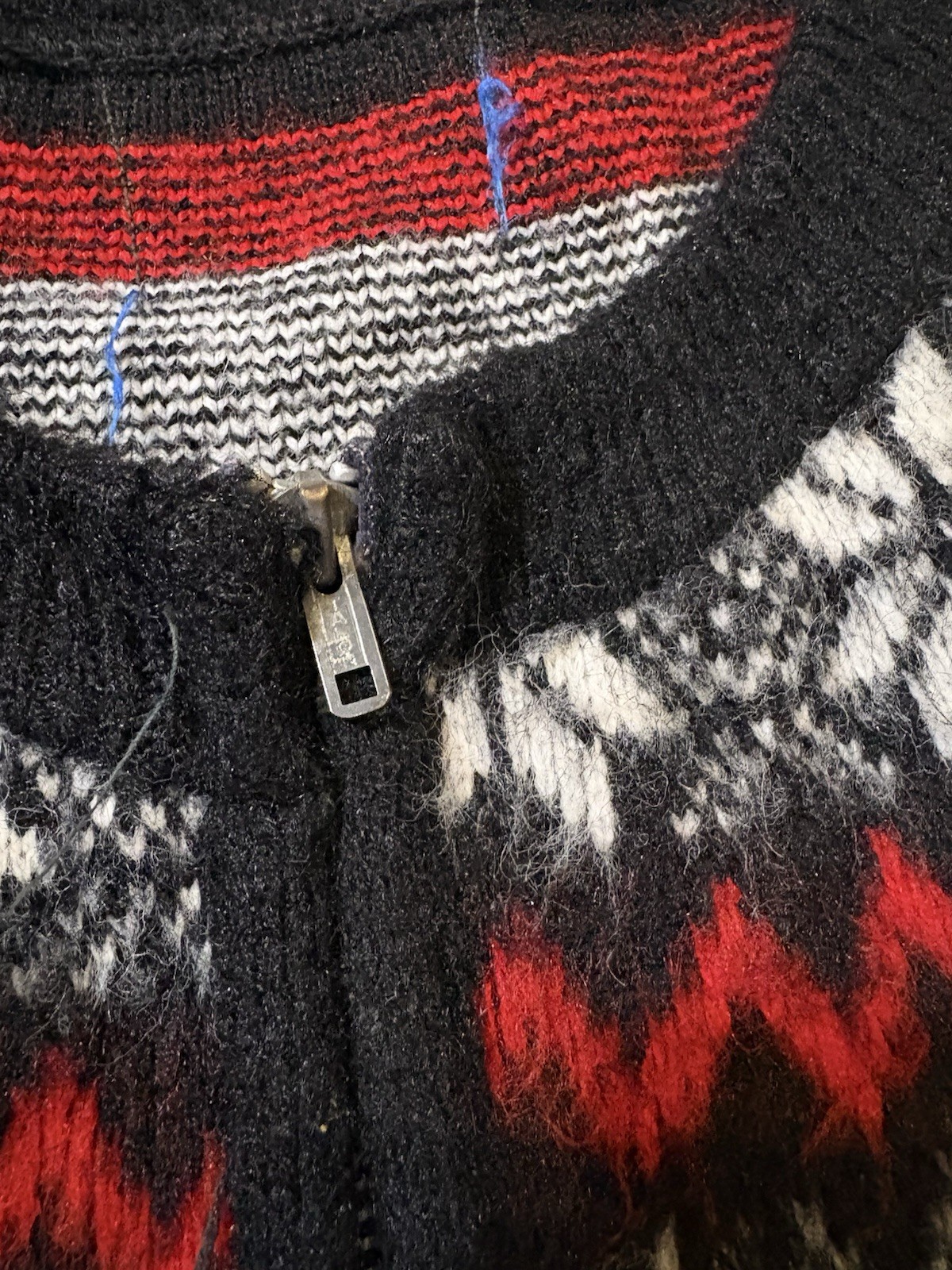 Vtg 60’s McGregor Mohair Christmas Snowflake Cardigan Zip Up Sweater. Size L