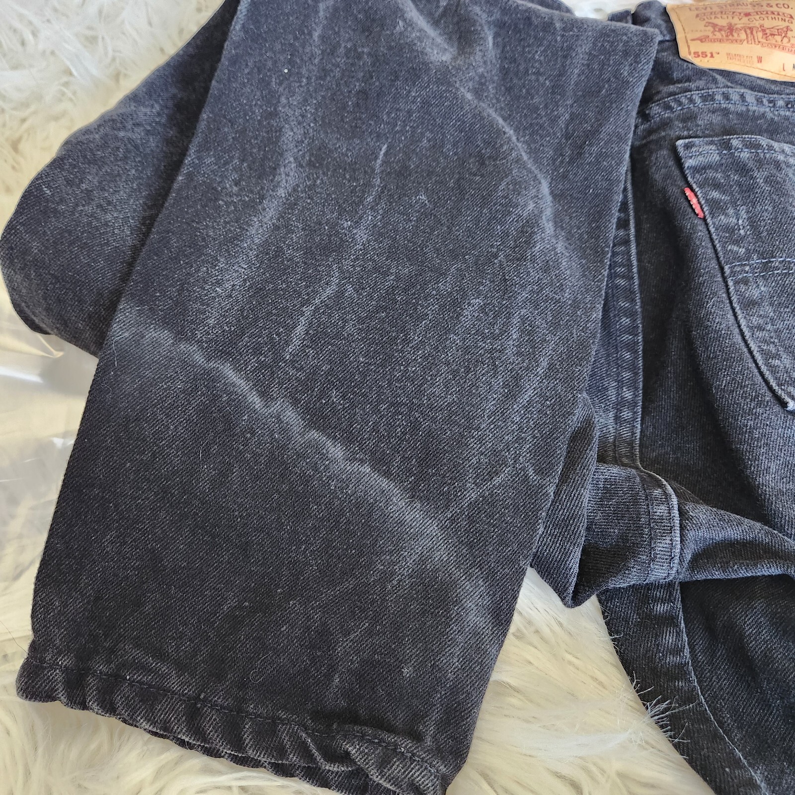 Vintage 90s Levi’s 551 Women Sz 10 27×30 Black Jeans Relaxed Fit Tapered Leg Zip