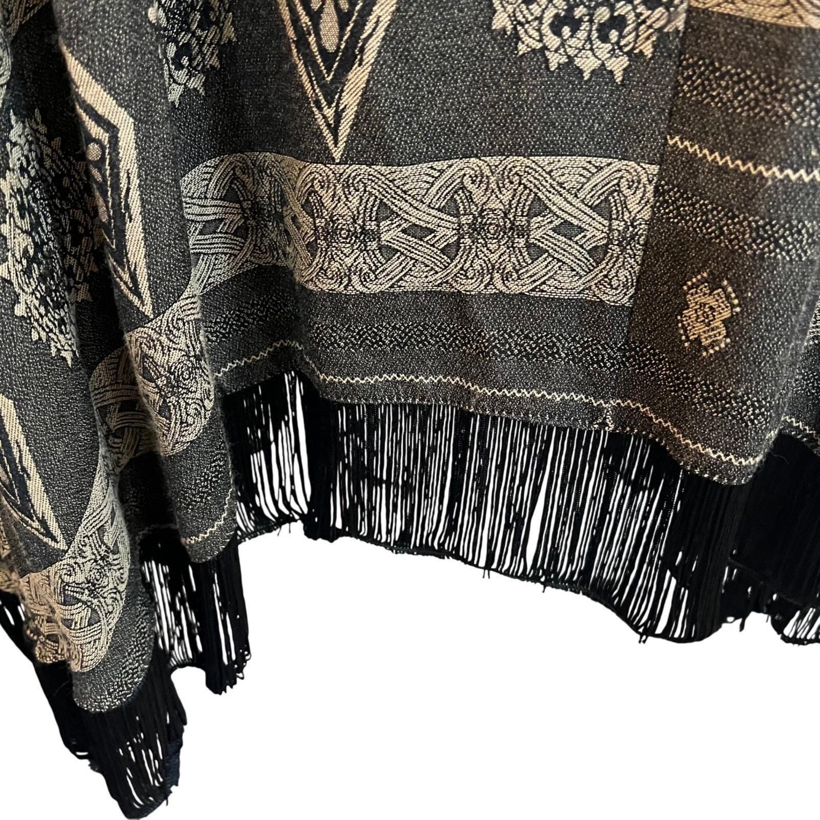 Vintage Gina K Plus Southwestern Fringe Poncho Cape Boho Festival Knit OS