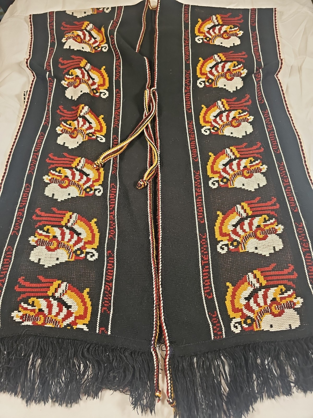 Vintage 70s Poncho Knit Cuauhtemoc Cardigan Cape Sweater Aztec Boho Fringed OS