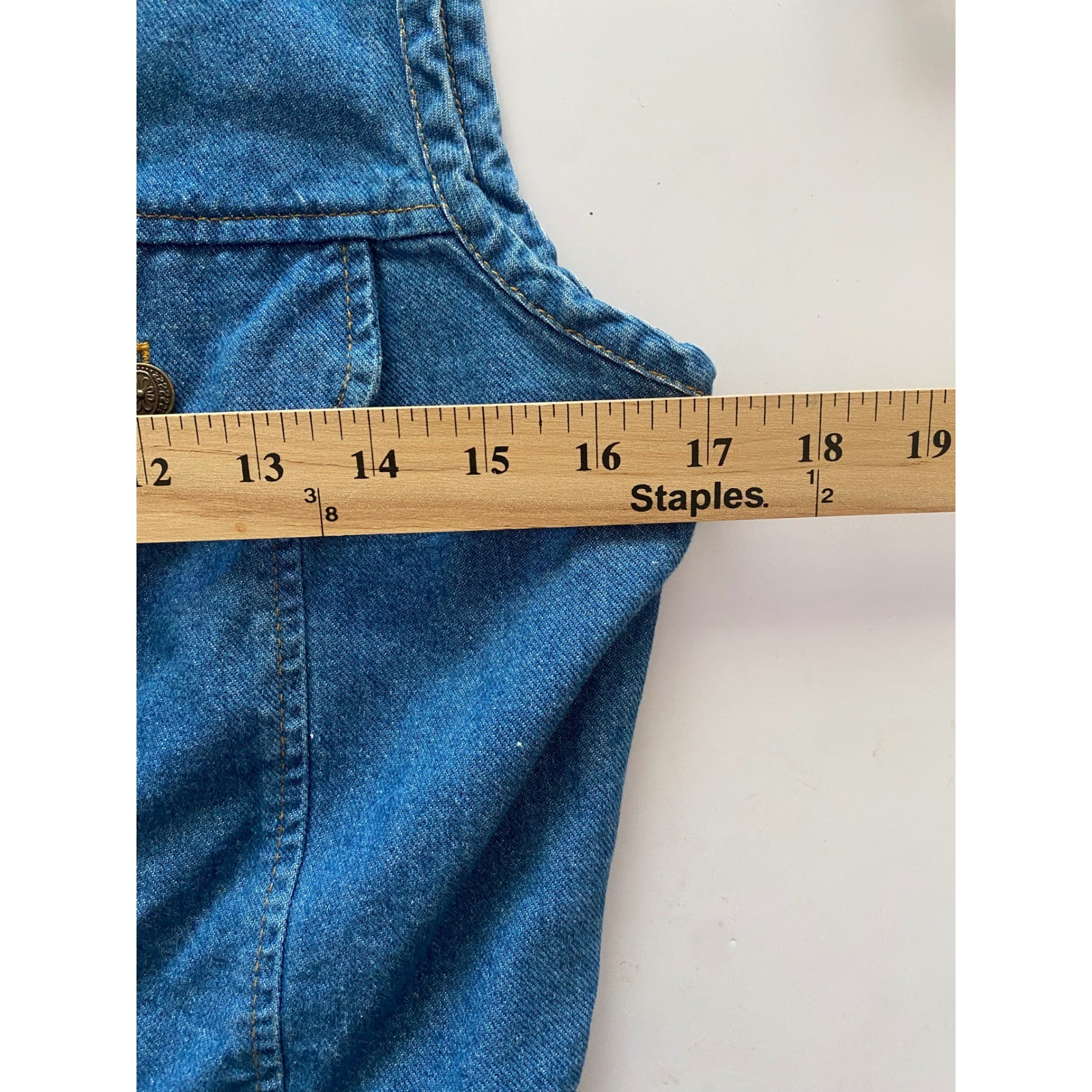 Tickets Clothing Vintage Denim Cropped Vest Blue Womens Size 5/6 Made in USA
