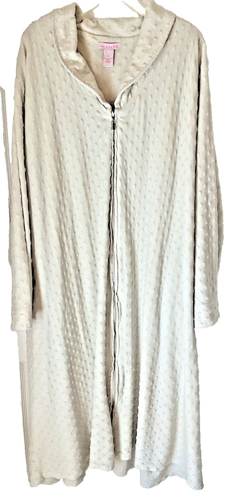 Vintage Sorenda Quilted Ivory Robe Midi Size 4X Soft Pockets Warm Cozy EUC