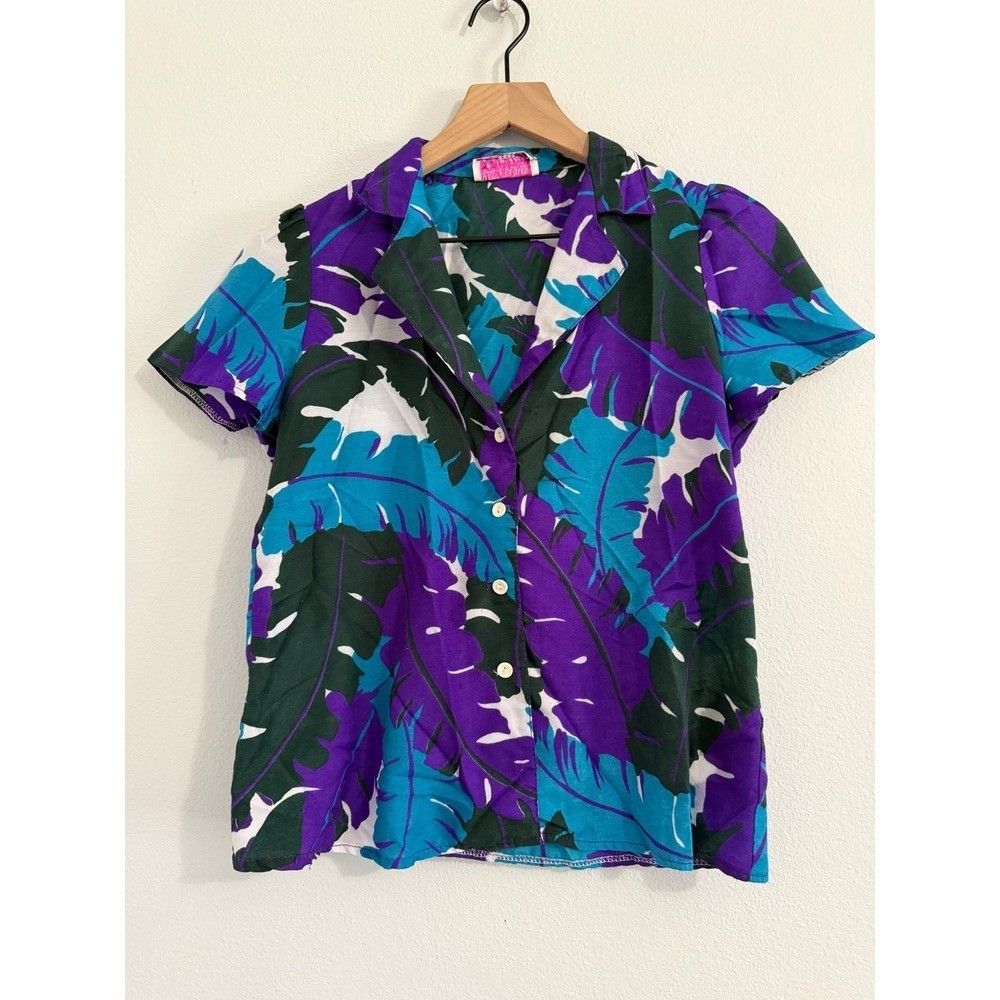 Vintage 1970’s Irene Kasmer – Tropical Floral Button Down Cropped Blouse