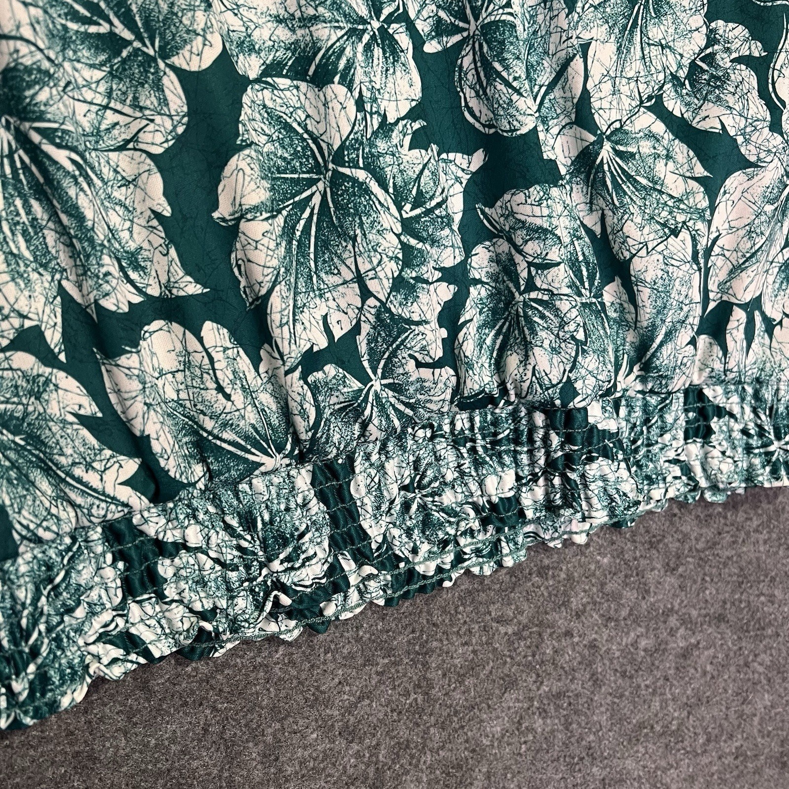 Vintage 80s Act III Top Ladies Large Green White Floral Leaf Shirt Made in USA