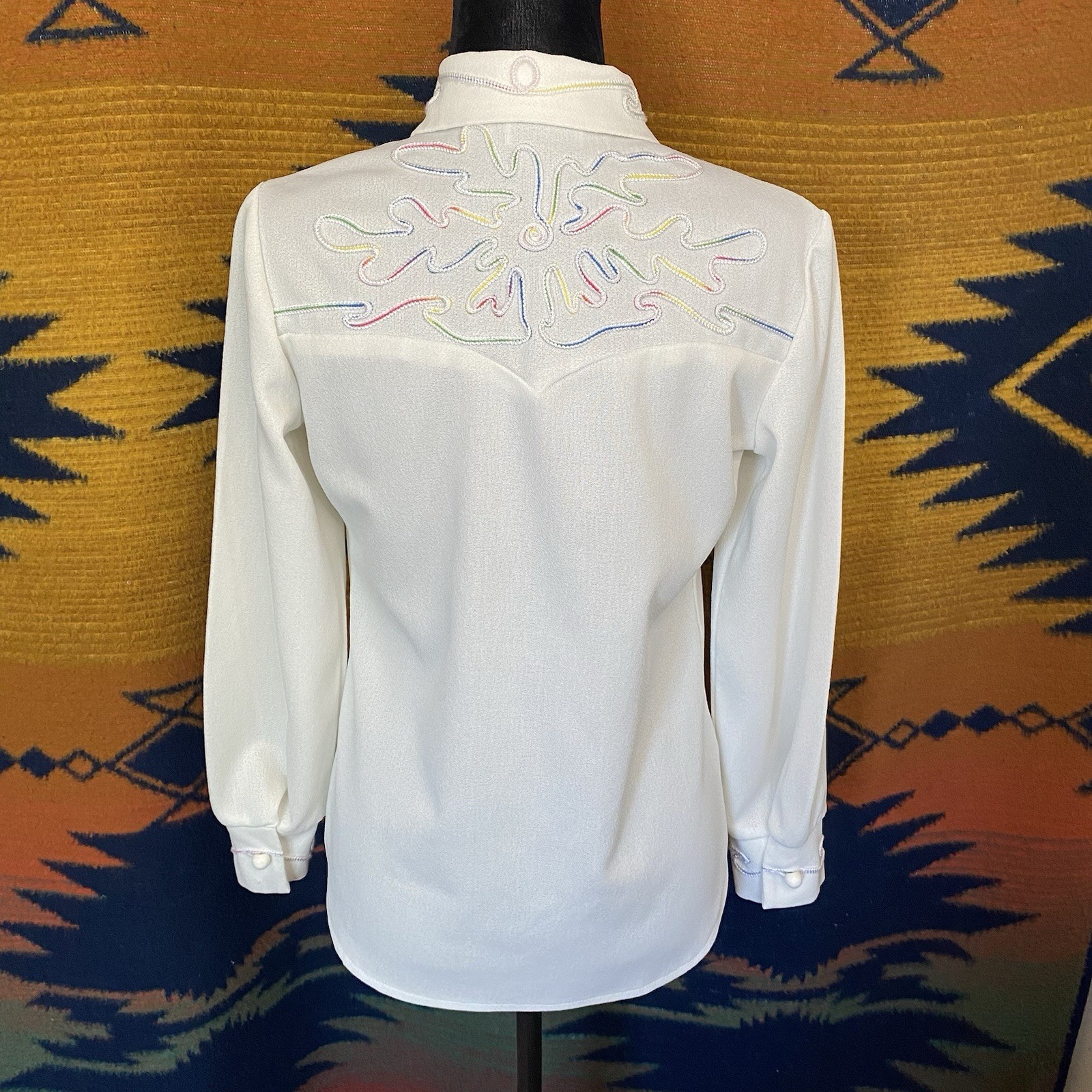 Vintage 1970’s Aldens Fashions Button Up Embroidered Button Up. Size S/M. Rare.