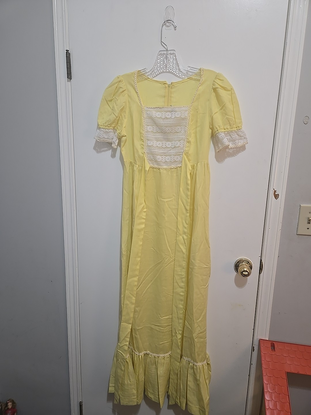 Connie Sage Women’s Vintage Dress Short Sleeve Lace Details Yellow Tie Zipper