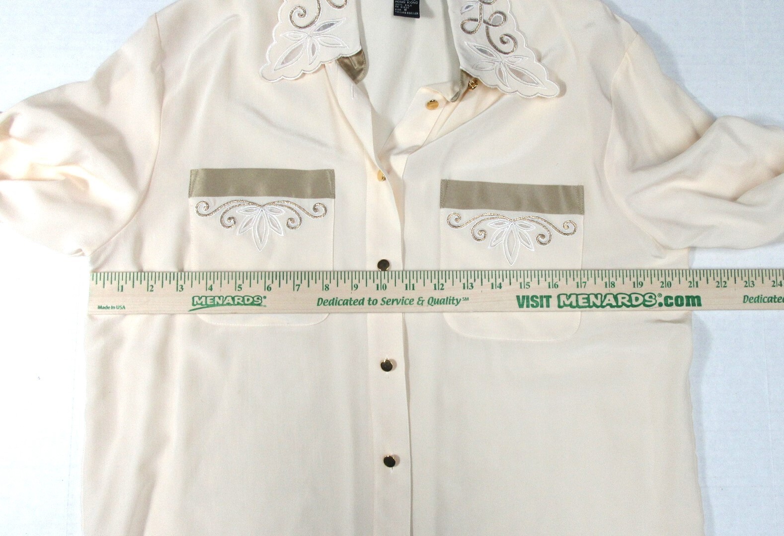 VINTAGE SUZELLE BUTTON DOWN SILK BLOUSE EMBROIDERED COLLAR/WRISTS SIZE 6 W/ TAG!