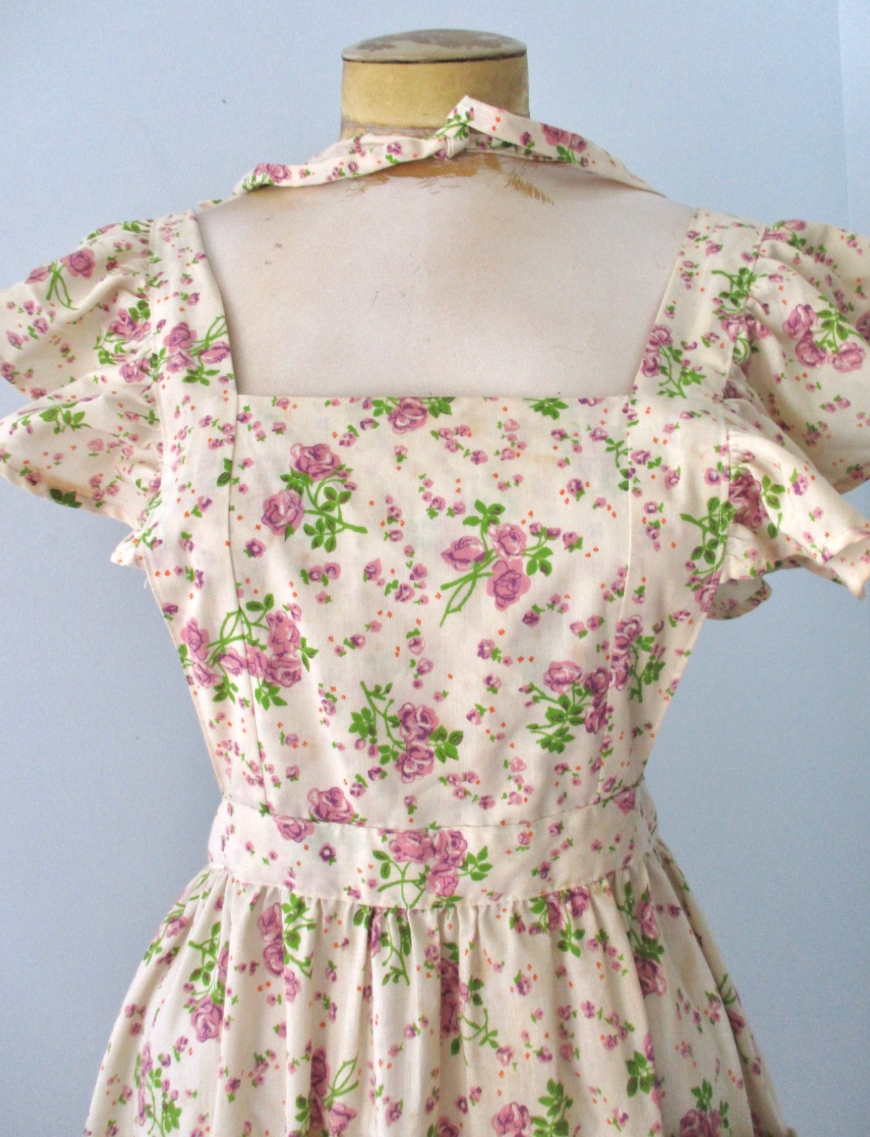 Vtg 70s beige purple floral prairie pioneer pinafore apron dress & bonnets M