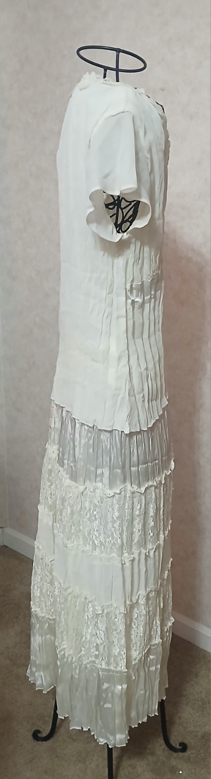 Vintage Cream Blouse With Matching Skirt, Size 8, Pre-owned