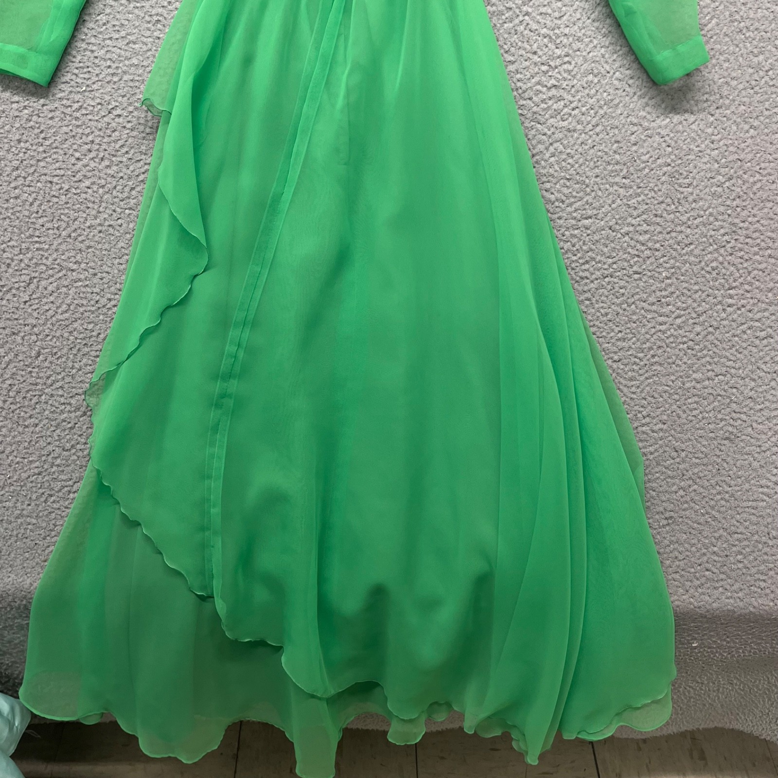Mike Benet Formals Dress Womens 6 Green Layered Sheer 1960’s True Vintage Retro