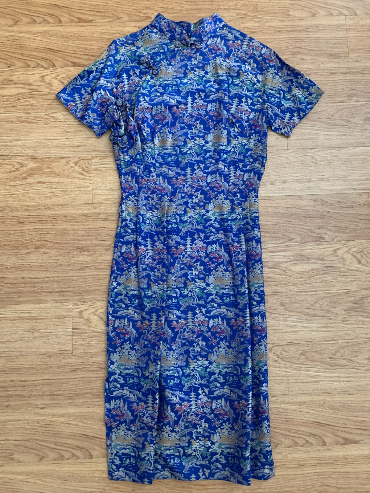 Vintage Women’s Asian 1950s Chinese Cheongsam Blue Print Silk Qipao Dress