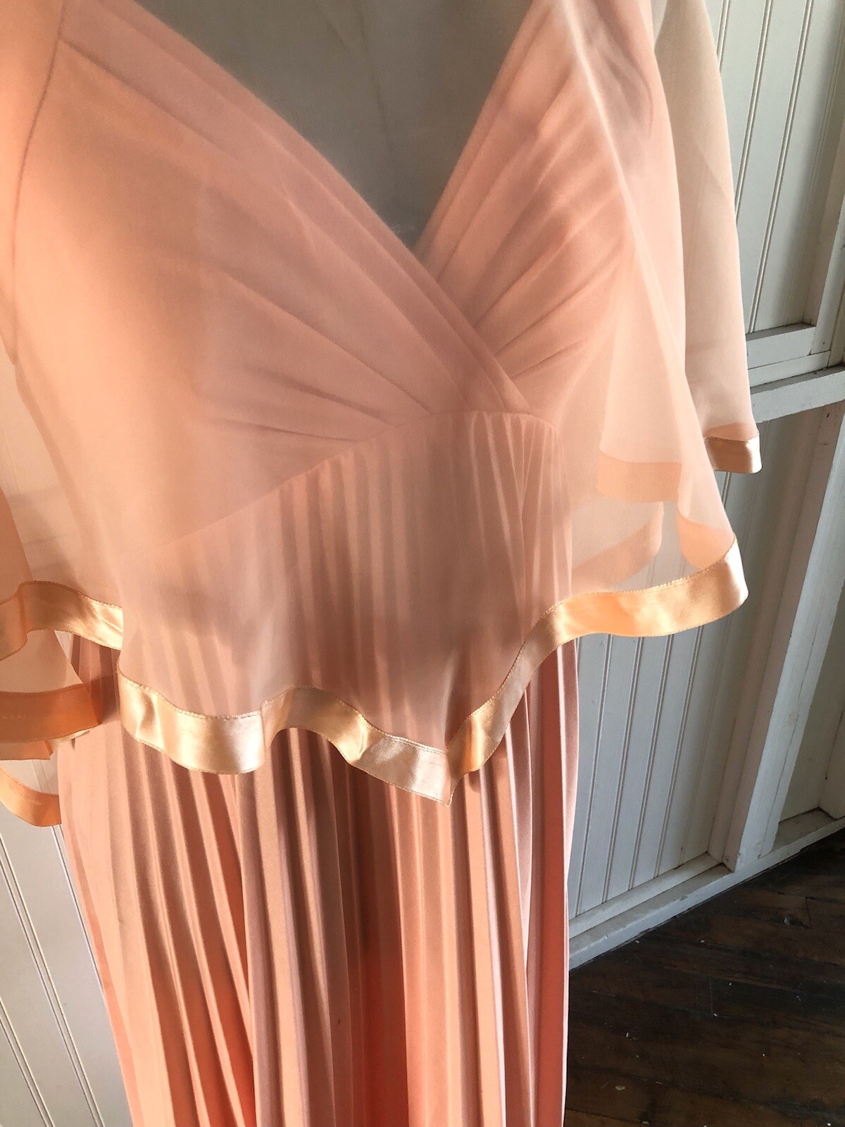 Vintage 70’s Peach Accordion Dress With Chiffon Caplet