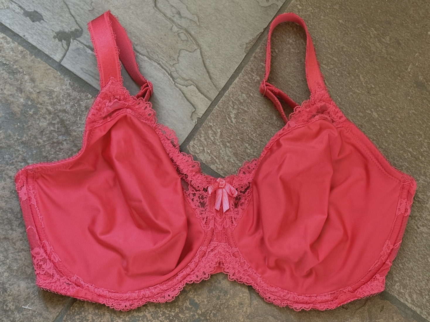 WACOAL 36G Coral Supporting Role Molded Lace Trim Underwire Bra #855203