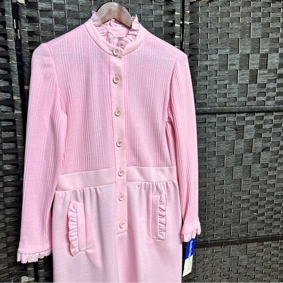 Leslie Fay Vintage Deadstock 70s Dress size 12/16 in light pink ribbed Polyester