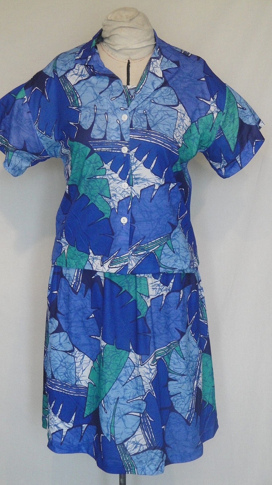 3 Piece Vintage Blue Tropical Leaves Outfit Set B36 Blouse Skirt Tank