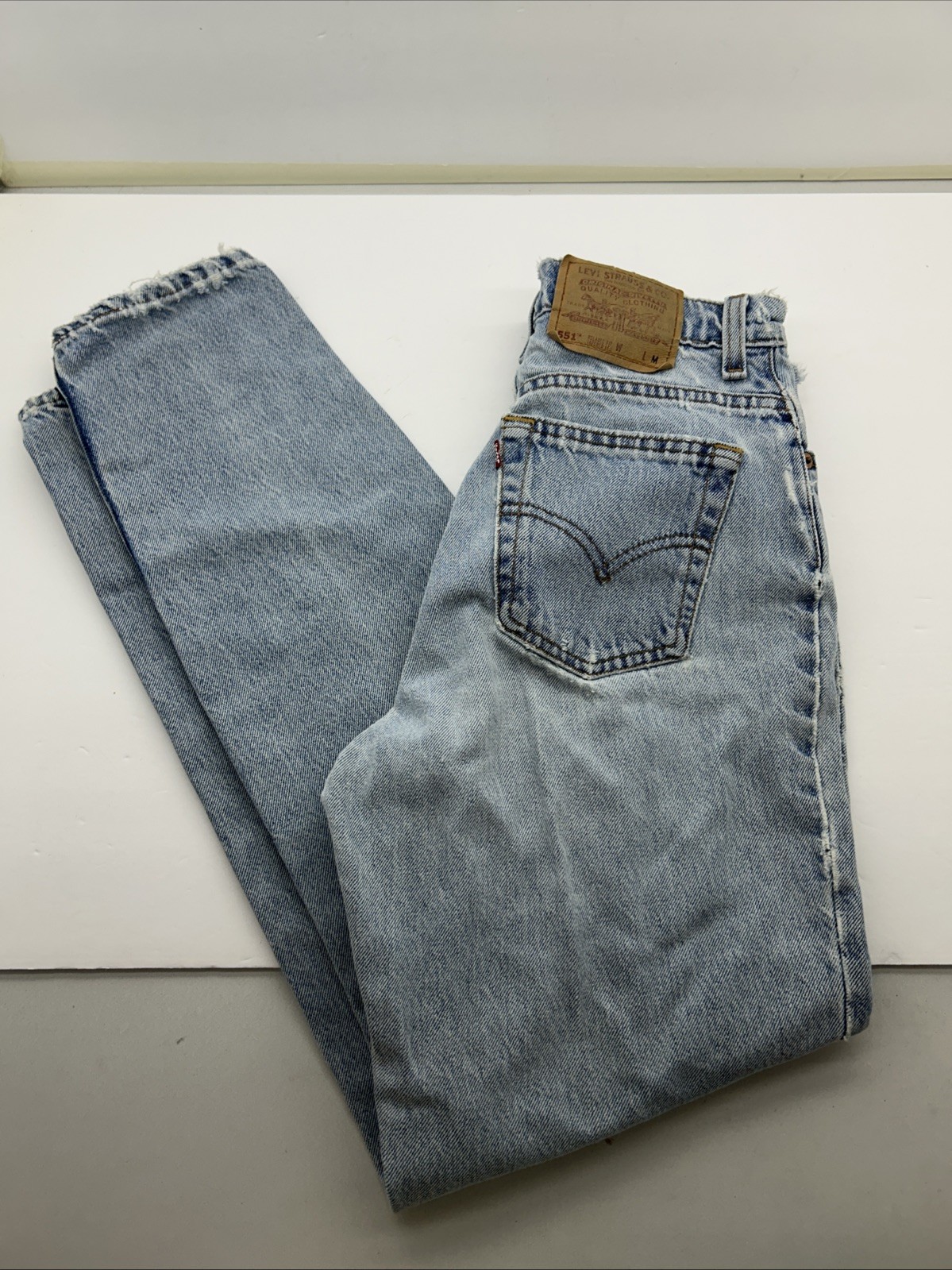 Vintage 90’s Levi’s 551 Relaxed Fit Jeans High Waist Mom Women’s Sz 8 Med