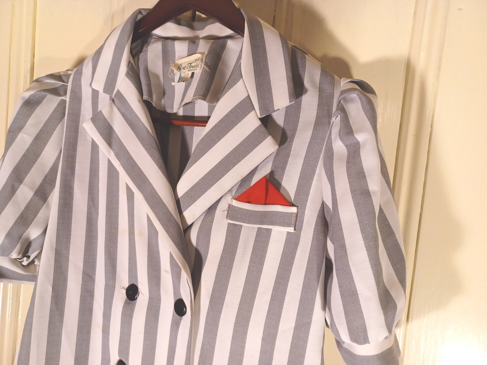 Roe Frocks New York 1970s Vintage Women’s Overcoat – Size 16 – Gray & White