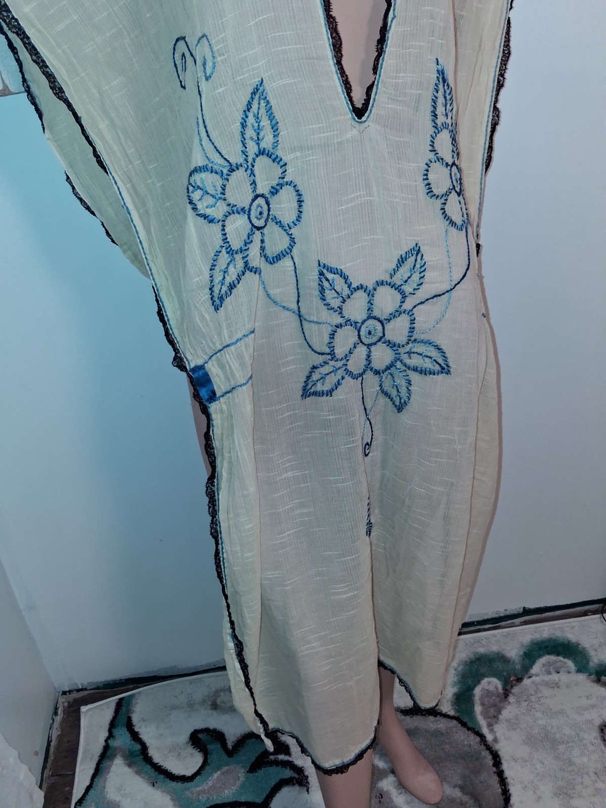 Vintage Caftan Muslin Hungarian Boho Peasant Blouse Embroidered 1930s Folk Art M