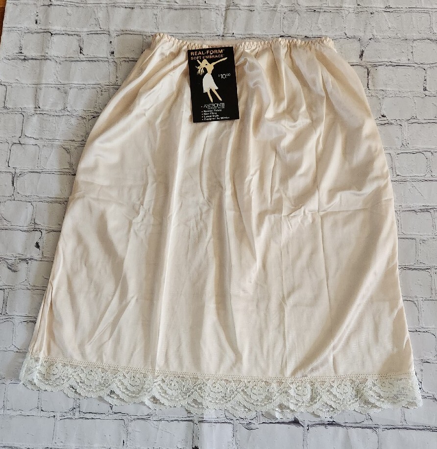 Vintage NWT Half Slip Dress Y2K Silky Skirt Beige Cream nylon lace Lingerie