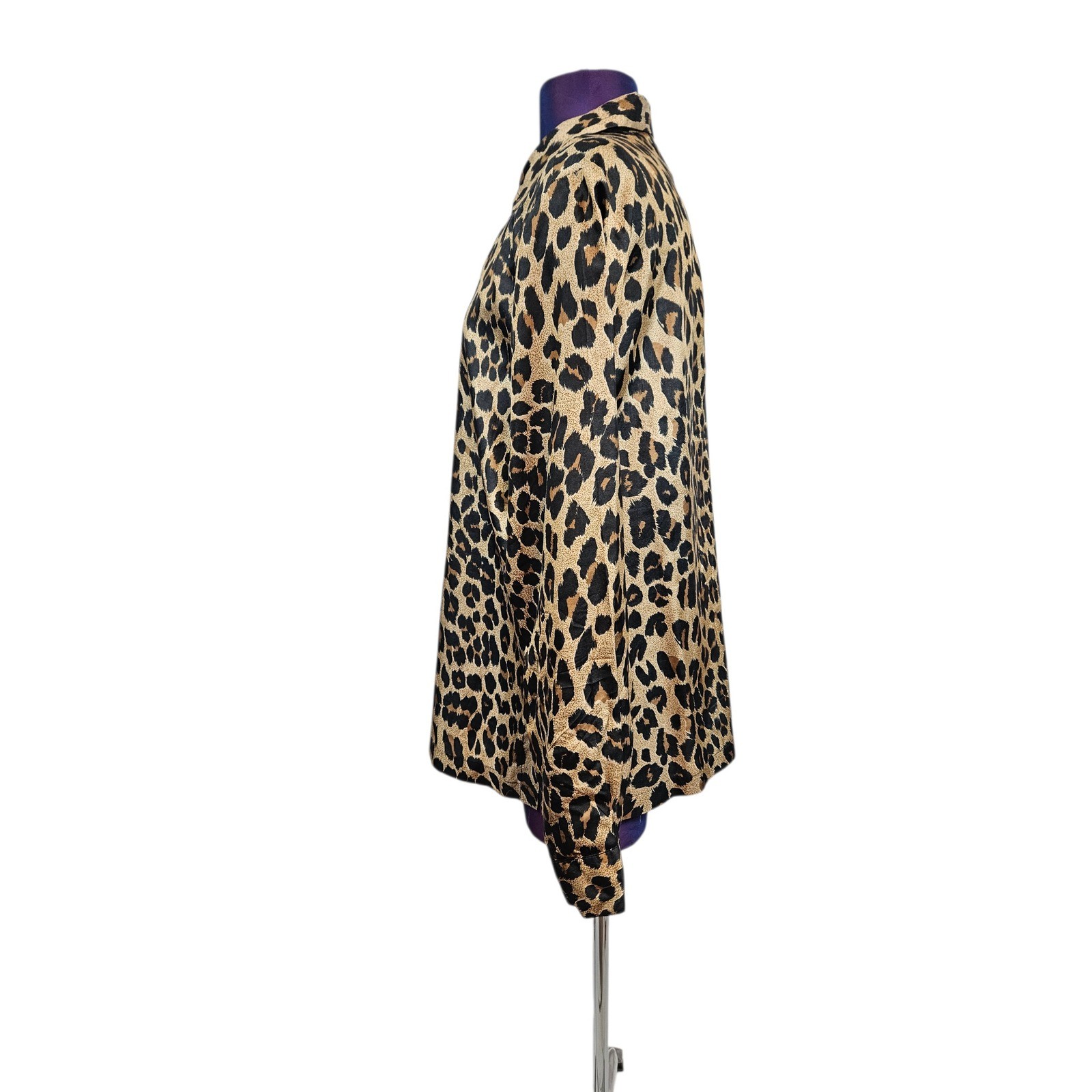 Stunt 100% Silk Leopard Print Button Down Blouse Animal Print Medium H22