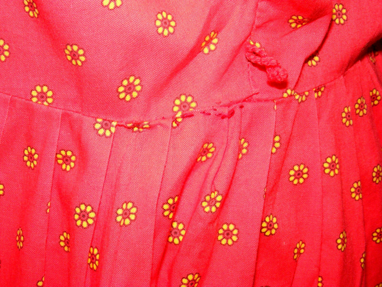 50S DAY DRESS RED COTTON B ALTMAN CO ZIPPERED FRONT HANDKERCHEIF POCKETS M
