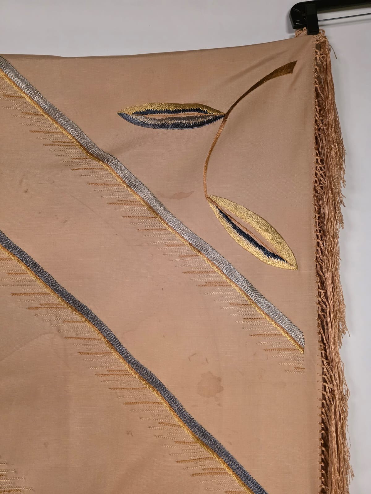 ANTIQUE 1920’S HAND EMBROIDERED SILK SHAWL FOR DRESS W LONG SILK FRINGE EDGES