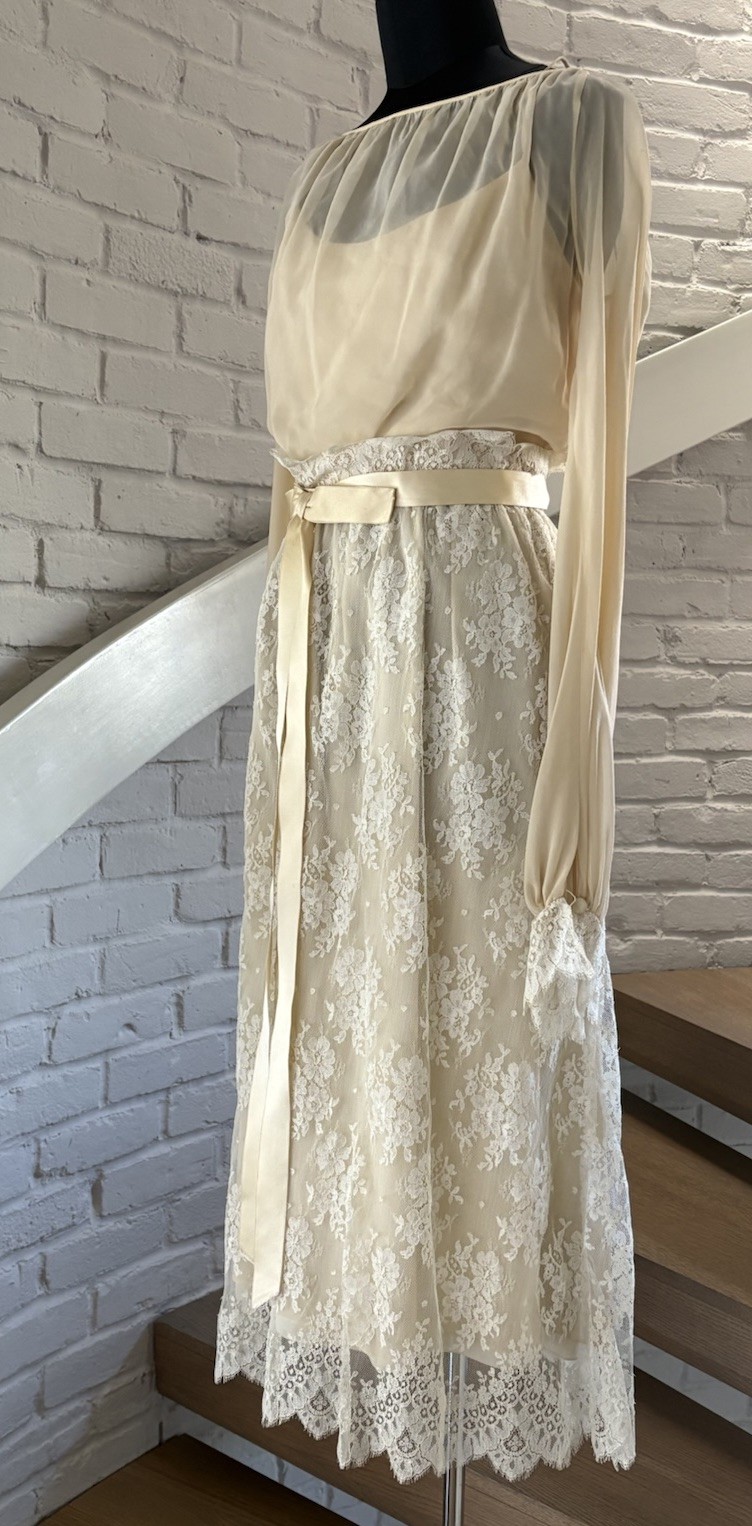 VTG 1970s Bill Blass Elizabeth Arden Ivory Chiffon Lace Dress Wedding Bridal S/M