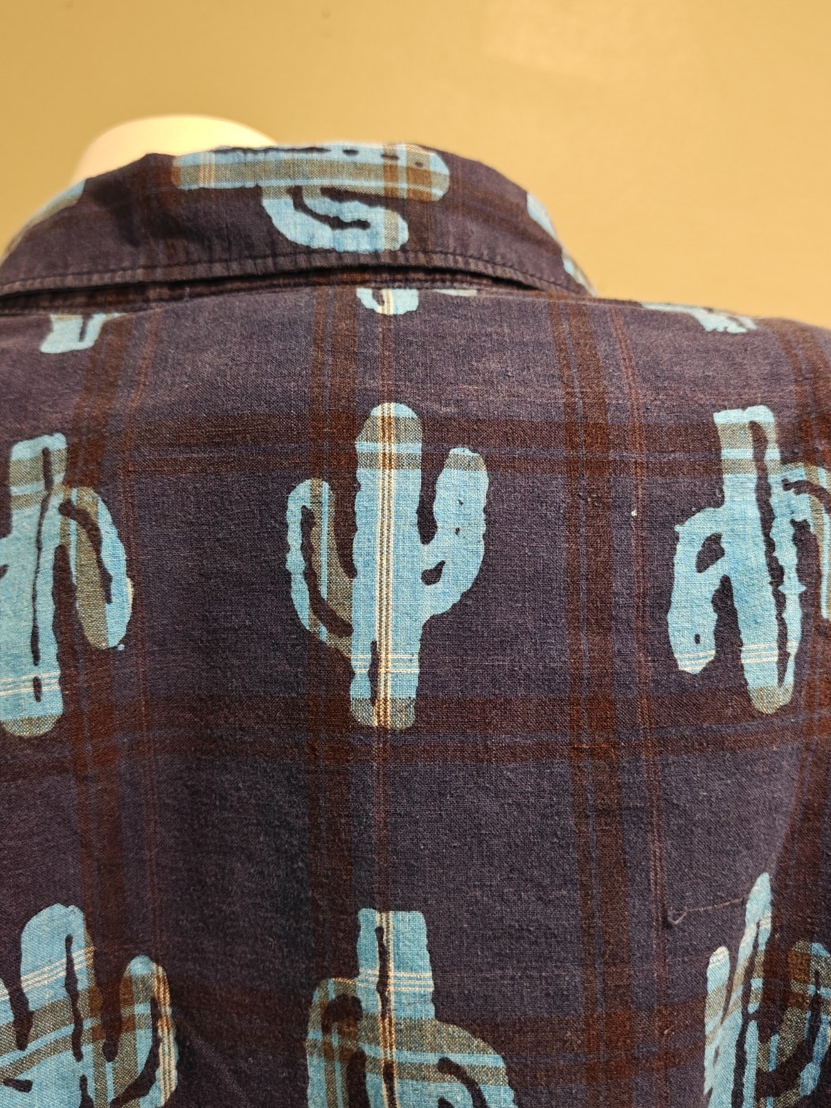 Vintage Women’s Large Western Rocky Mountain Clothing Cactus Print Plaid Shirt